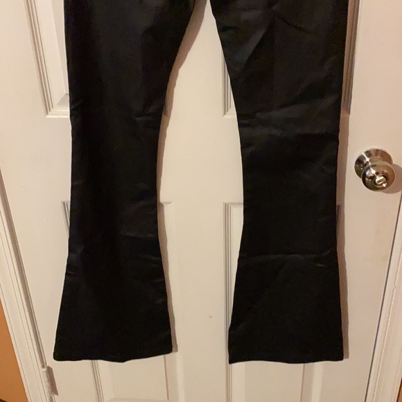 EDIKTED FLARED JEAN SIZE M - Picture 11 of 11